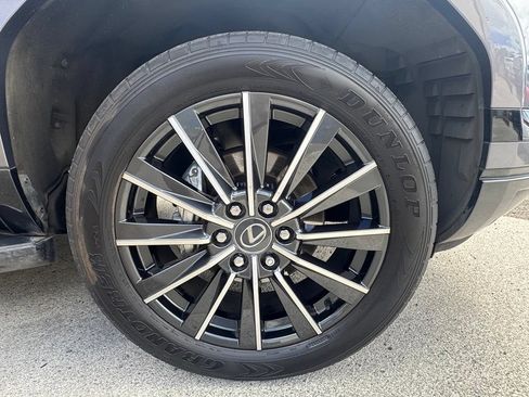 Used 2024 Lexus GX 550 AWD/4WD image 35