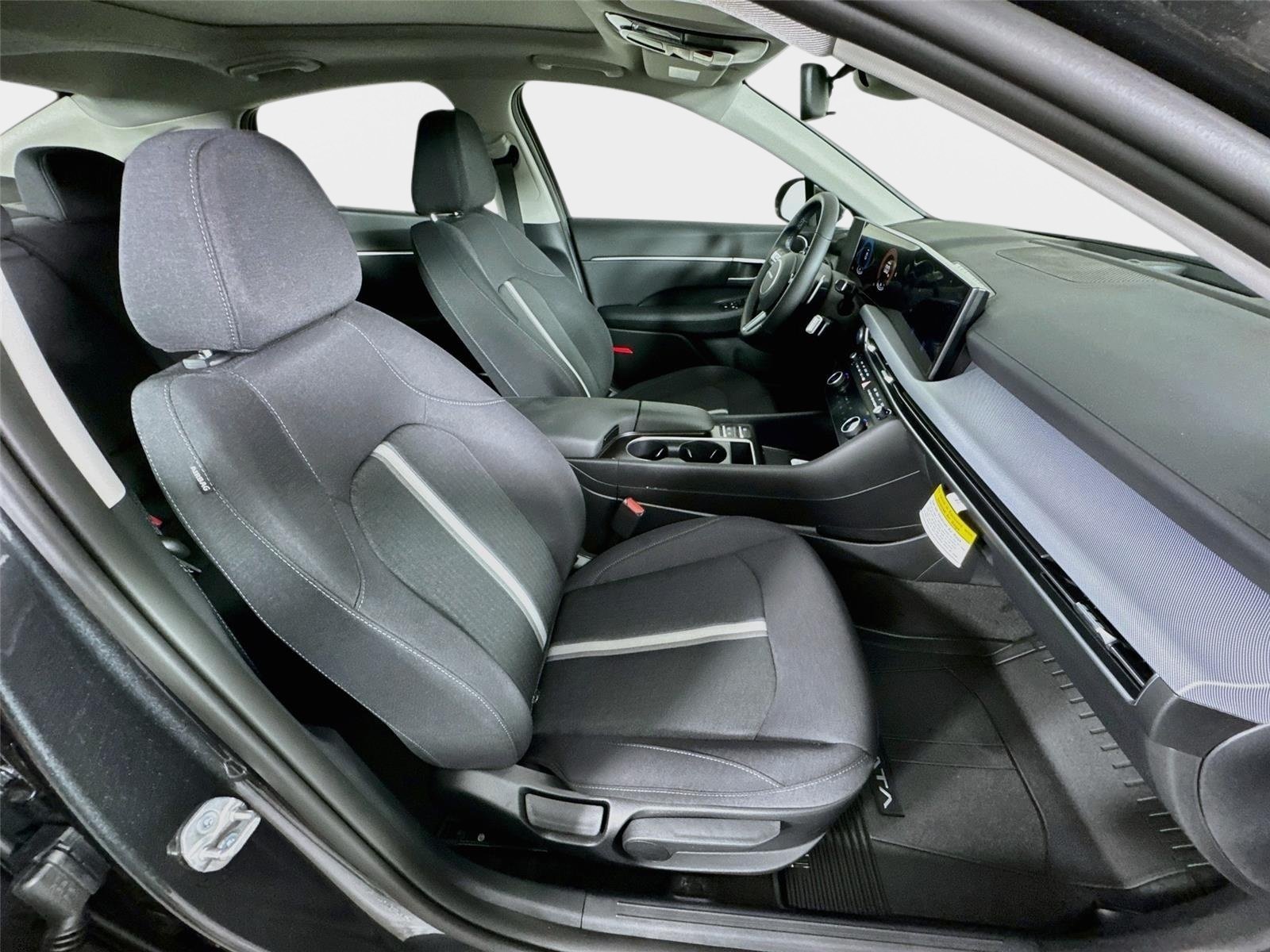 New 2026 Hyundai Sonata SEL FWD image 28