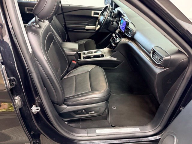 Used 2021 Ford Explorer Limited w/ Hybrid Equipment Group 310A AWD/4WD image 41