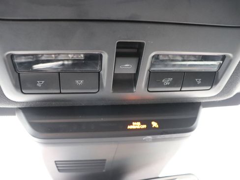 Used 2023 MAZDA MAZDA3 s image 43