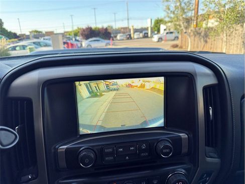 Used 2018 GMC Sierra 2500 Denali w/ Duramax Plus Package AWD/4WD image 17