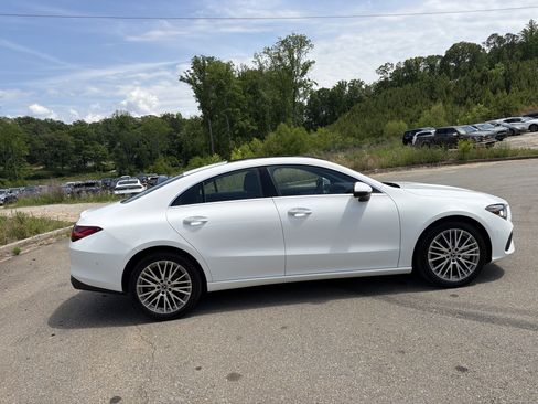 Used 2025 Mercedes-Benz CLA 250 image 4