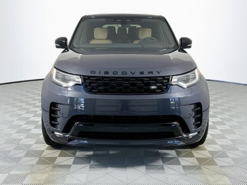Used 2025 Land Rover Discovery Dynamic SE image 2