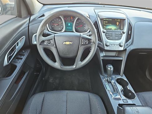 Used 2017 Chevrolet Equinox LS image 16