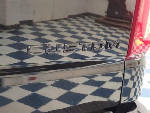 Used 2020 Chevrolet Silverado 1500 Custom Trail Boss w/ Custom Convenience Package image 5