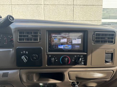 Used 2002 Ford F350 Lariat image 16