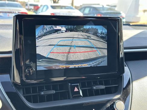 Certified 2024 Toyota Corolla SE image 4