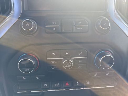 Used 2021 Chevrolet Silverado 1500 LT image 23