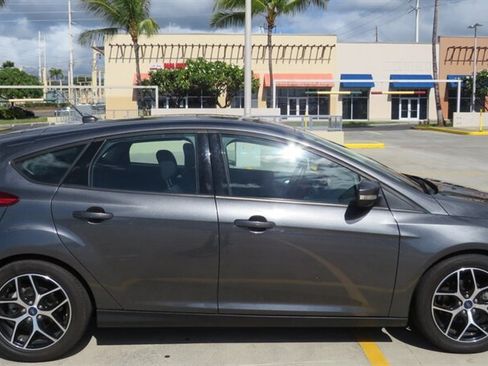 Used 2018 Ford Focus SEL FWD image 5
