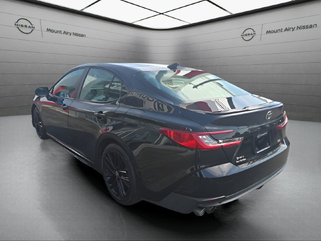Used 2025 Toyota Camry SE FWD image 6