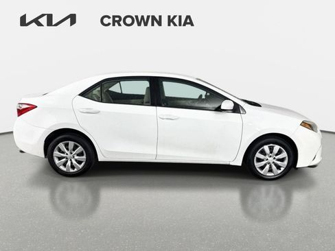 Used 2016 Toyota Corolla LE FWD image 5