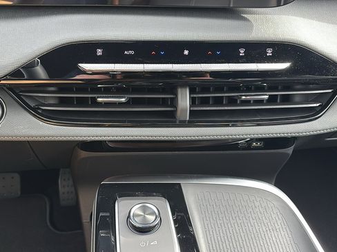 New 2026 Buick Enclave Preferred w/ Power Package image 20