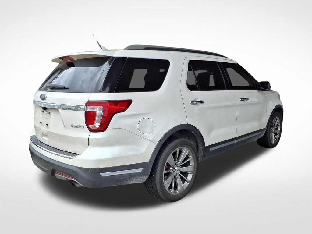 Used 2018 Ford Explorer Limited w/ Ford Safe & Smart Package FWD image 6