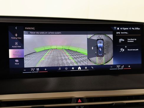 Used 2024 BMW iX xDrive50 w/ Sport Package image 6