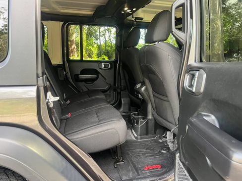 Used 2020 Jeep Wrangler Unlimited Sport AWD/4WD image 14