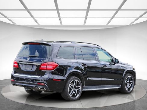 Used 2018 Mercedes-Benz GLS 550 4MATIC image 3