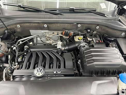 Used 2023 Volkswagen Atlas Cross Sport SE FWD image 35
