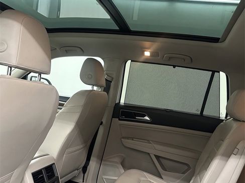 Used 2019 Volkswagen Atlas SEL Premium image 27