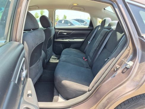 Used 2015 Nissan Altima 2.5 S w/ Special Edition Package FWD image 18