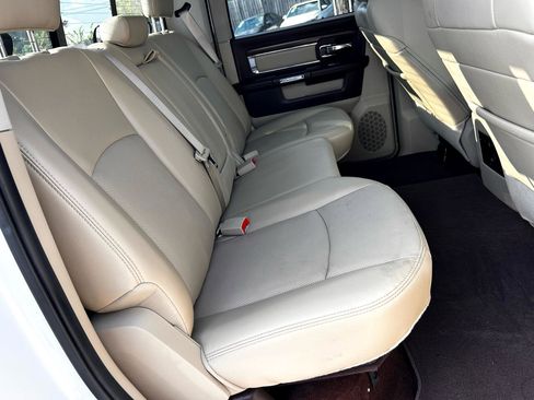 Used 2016 RAM 1500 Laramie w/ Convenience Group image 12