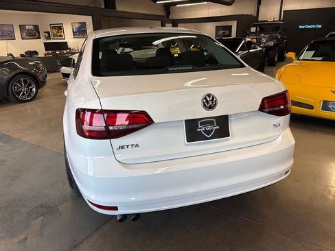 Used 2016 Volkswagen Jetta S FWD image 9