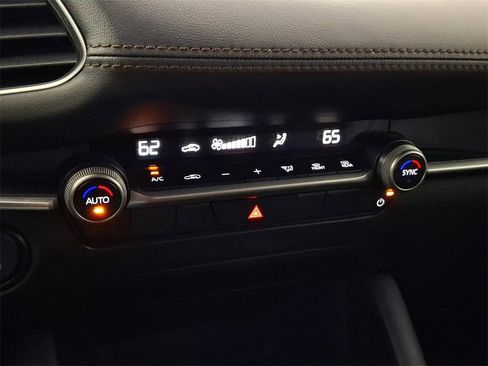 Used 2025 MAZDA MAZDA3 s Sport image 18