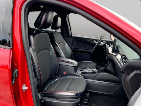 Used 2023 Ford Escape ST-Line w/ Tech Pack #1 FWD image 9