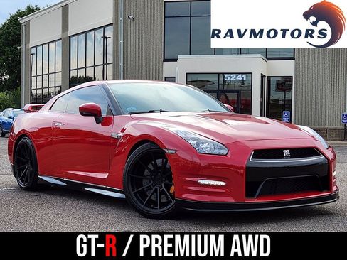 Used 2012 Nissan GT-R Premium AWD/4WD image 1