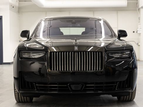New 2026 Rolls-Royce Ghost Black Badge image 2