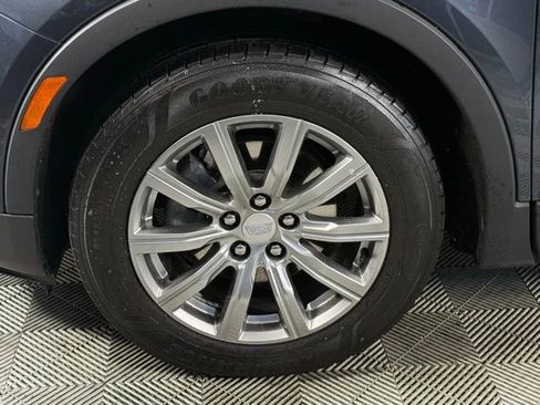 Used 2021 Cadillac XT4 Premium Luxury w/ Driver Awareness Package image 7