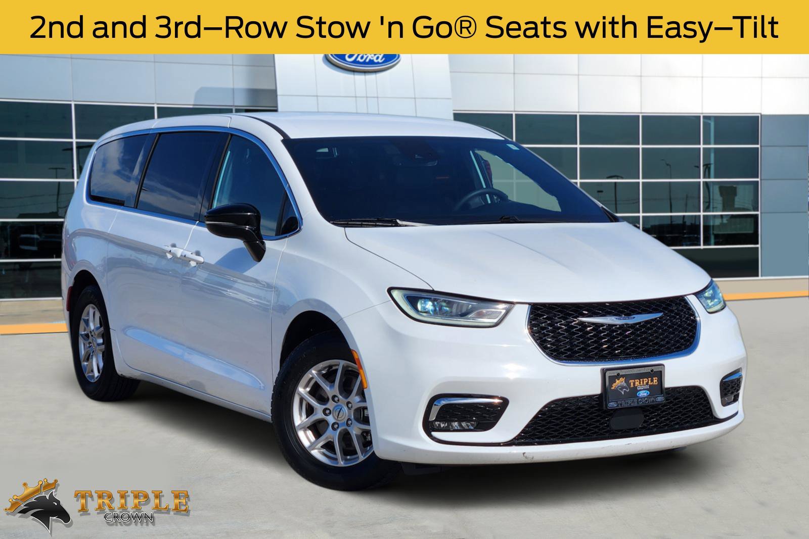 Used 2025 Chrysler Pacifica Select FWD 360° Tour