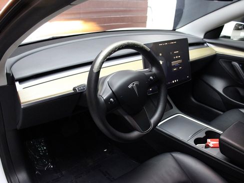 Used 2023 Tesla Model 3 Standard Range RWD image 57