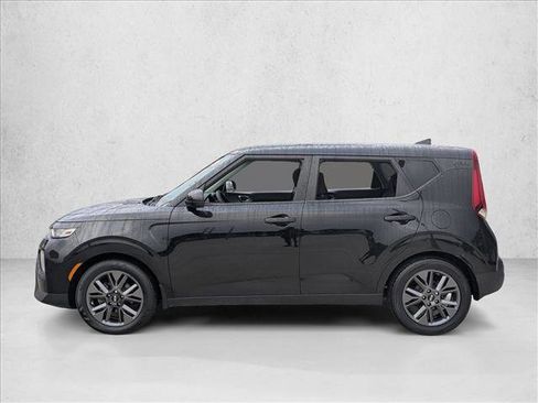 Used 2021 Kia Soul S image 8