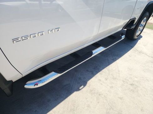 Used 2020 Chevrolet Silverado 2500 LTZ w/ LTZ Plus Package AWD/4WD image 11