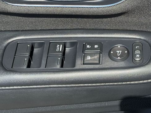 Used 2021 Honda HR-V EX image 13