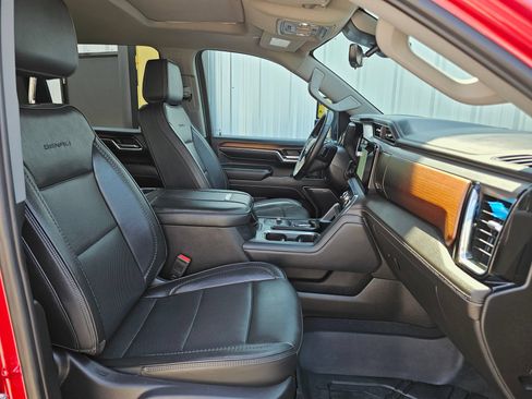 Used 2024 GMC Sierra 2500 Denali w/ Denali Reserve Package AWD/4WD image 2