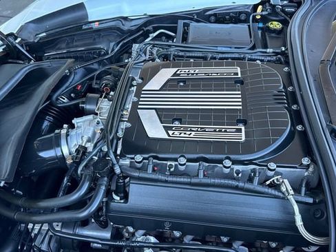 Used 2015 Chevrolet Corvette Z06 w/ 2LZ Preferred Equipment Group RWD image 53