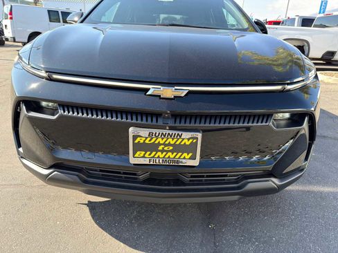 New 2026 Chevrolet Equinox EV LT FWD image 41