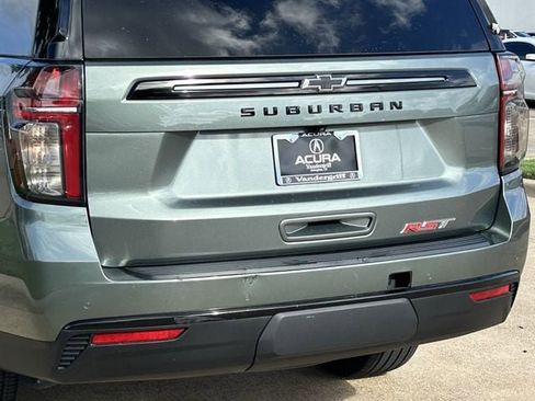 Used 2024 Chevrolet Suburban RST w/ Luxury Package AWD/4WD image 6