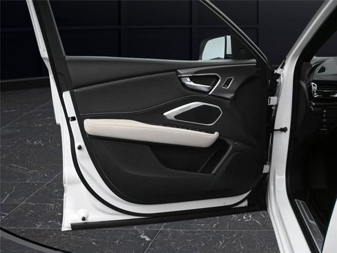 Certified 2026 Acura RDX SH-AWD image 8