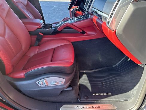 Used 2016 Porsche Cayenne GTS AWD/4WD image 38