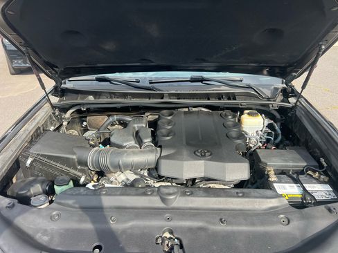 Used 2015 Toyota 4Runner SR5 image 23