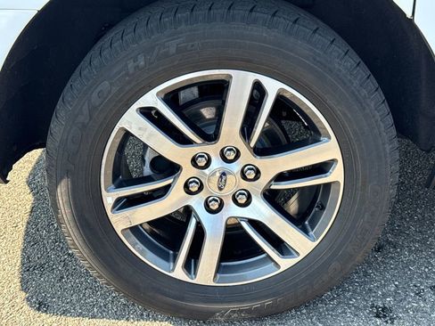 Used 2024 Ford Expedition Max Limited RWD image 17