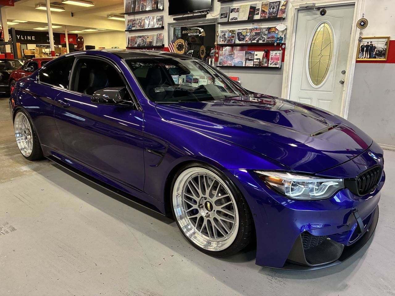 Used 2018 BMW M4 Coupe RWD image 5