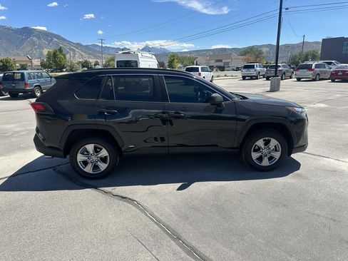Used 2024 Toyota RAV4 LE AWD/4WD image 3