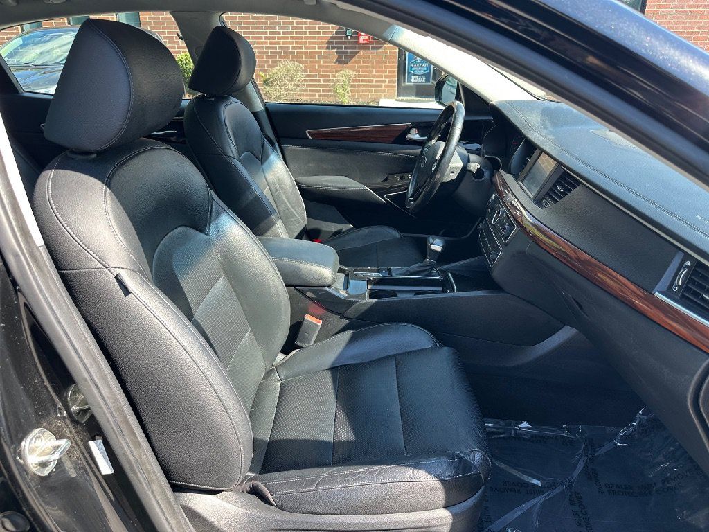 Used 2019 Kia Cadenza Premium FWD image 22