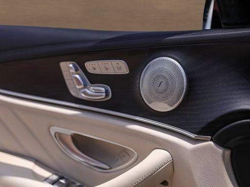 Used 2020 Mercedes-Benz E 63 AMG S image 22