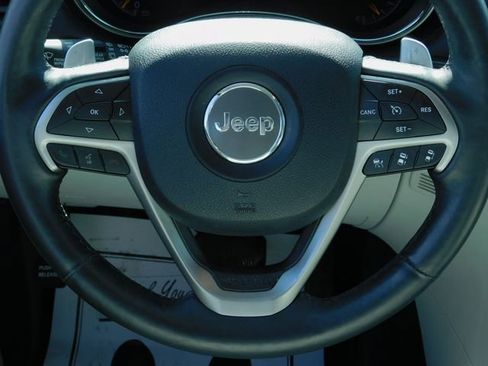 Used 2017 Jeep Grand Cherokee Summit image 14