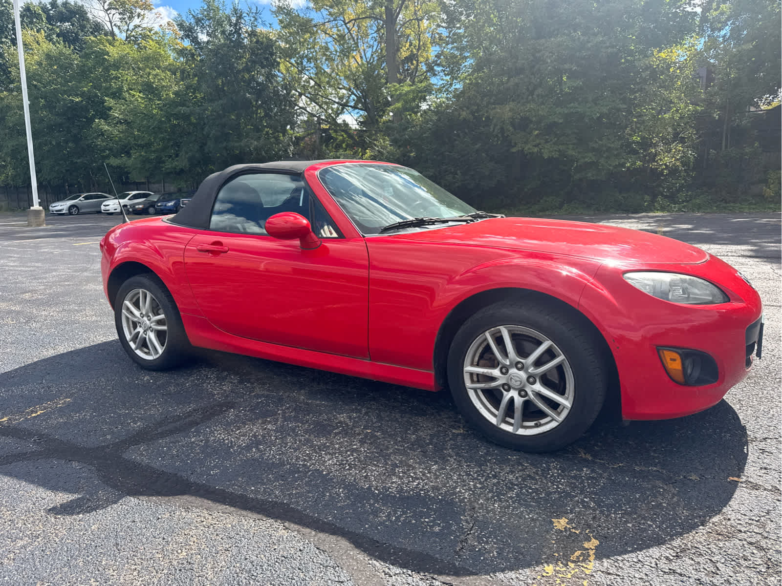 Used 2011 MAZDA MX-5 Miata Sport RWD image 6
