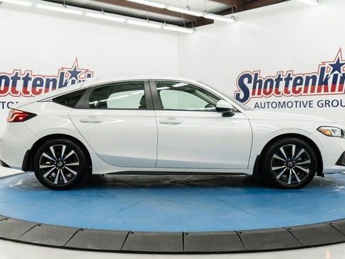 Certified 2024 Honda Civic EX-L image 11